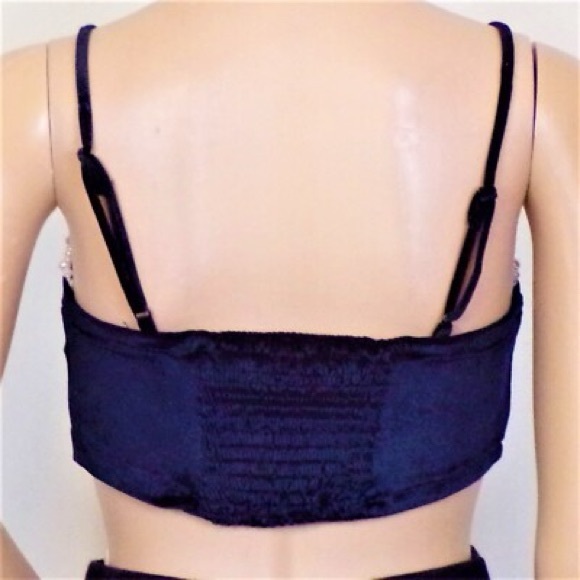 Urban Outfitters Black Crop Top With Pearl Like Trim - Picture 6 of 6
